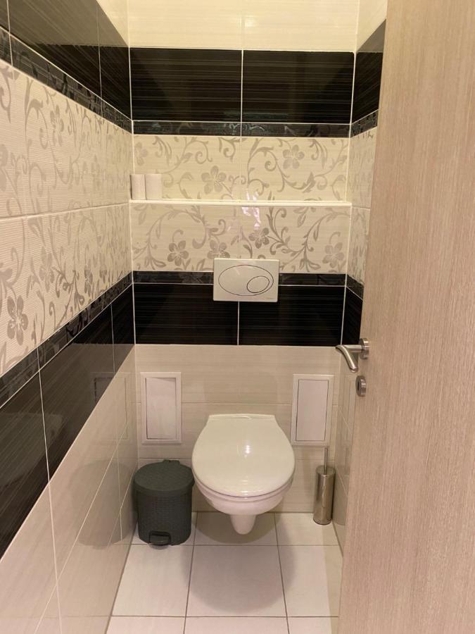 ديبريتْسين Parizsi Udvar I. Apartment المظهر الخارجي الصورة