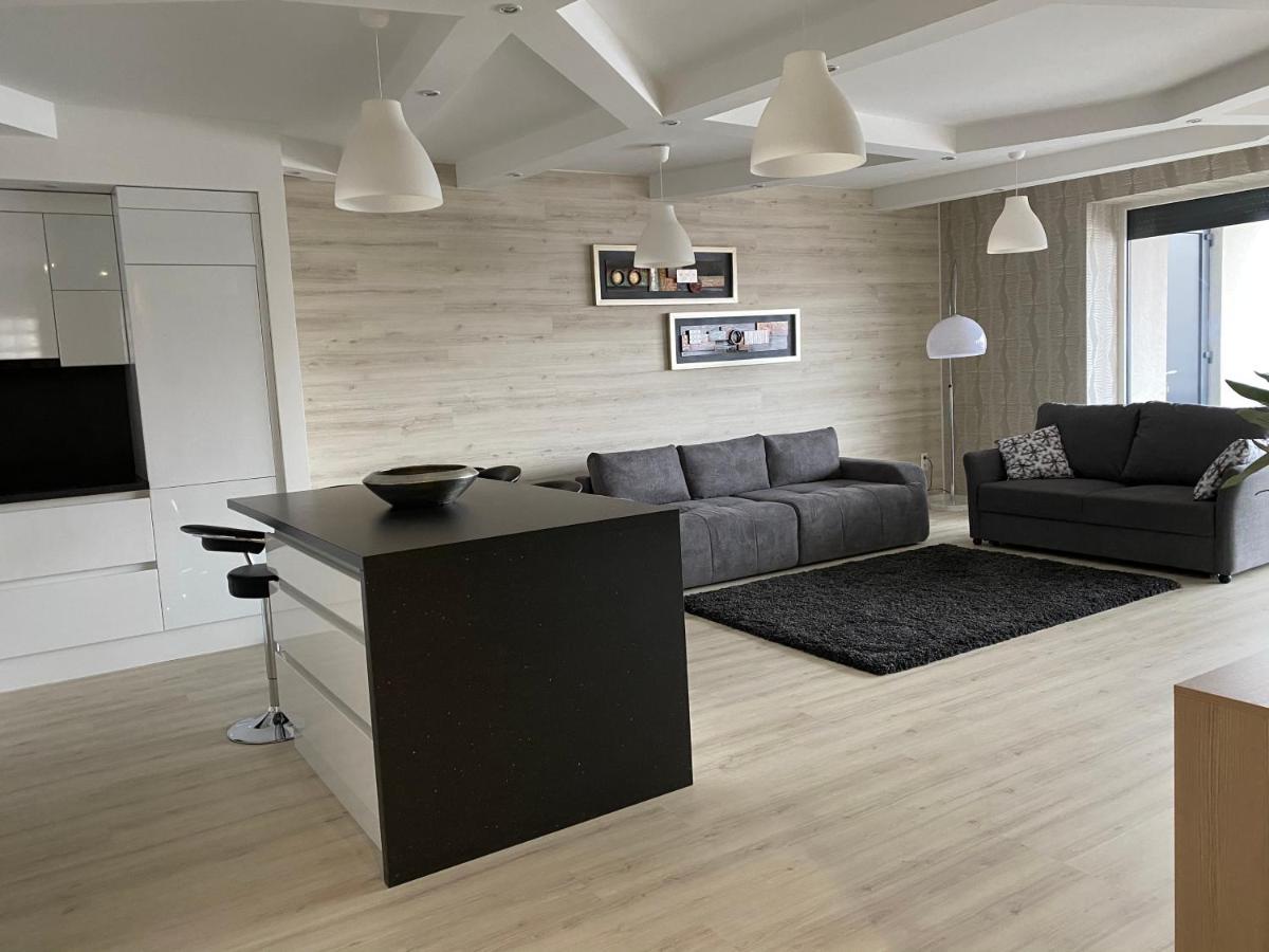 ديبريتْسين Parizsi Udvar I. Apartment المظهر الخارجي الصورة