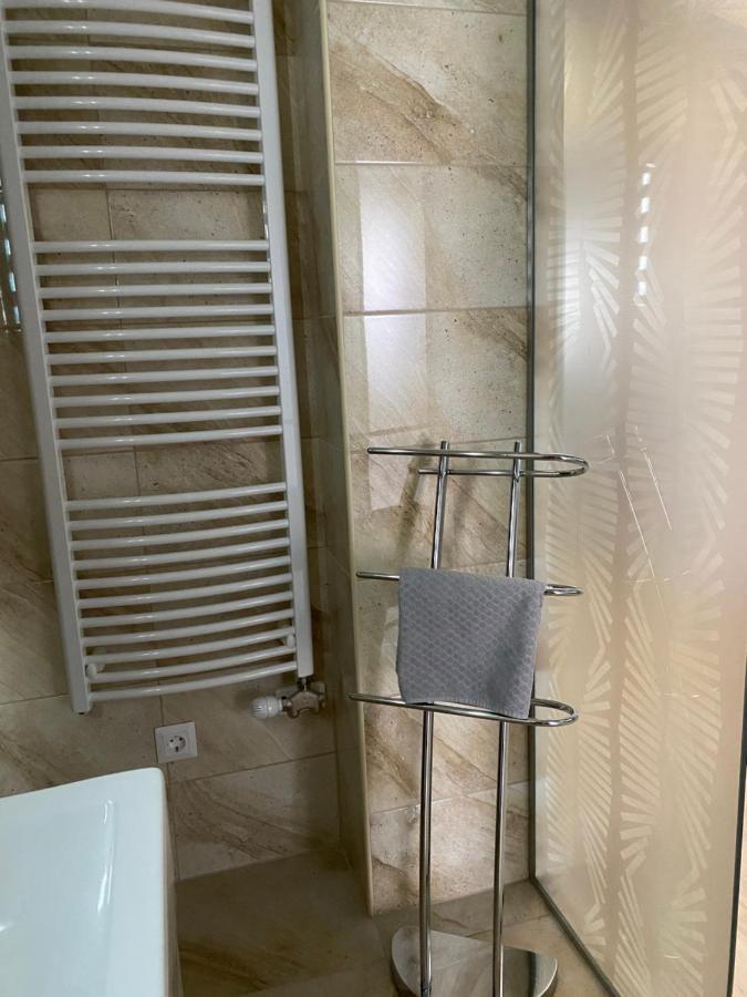 ديبريتْسين Parizsi Udvar I. Apartment المظهر الخارجي الصورة